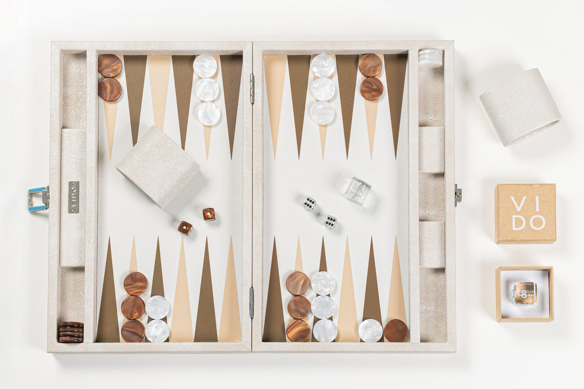 Luxury Backgammon set by VIDO beige stingray with pieces and dice with a beautiful mother-of-pearl effect
